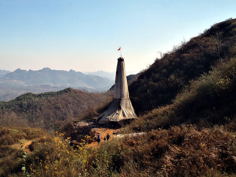 再出發(fā)，亮巖